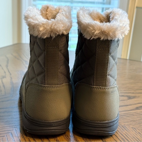 Women’s COLUMBIA Ice Maiden Shorty green winter boots- Size 8 - Picture 6 of 9